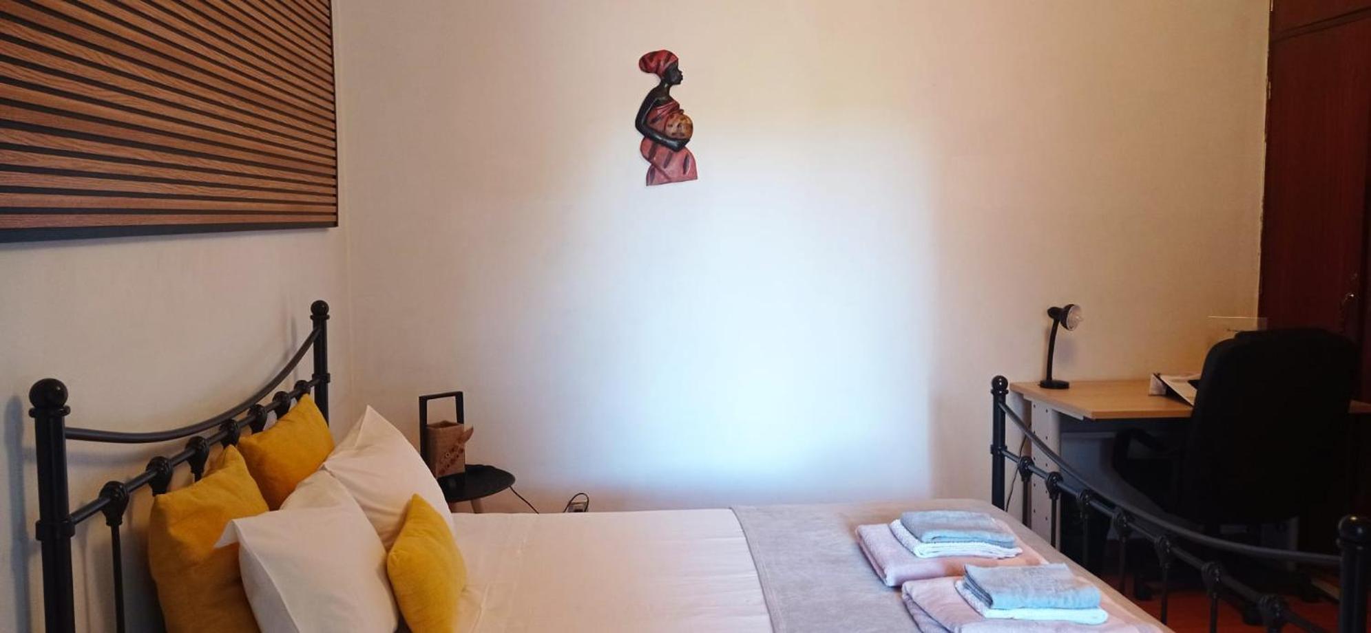 Homestay Local Os Maias