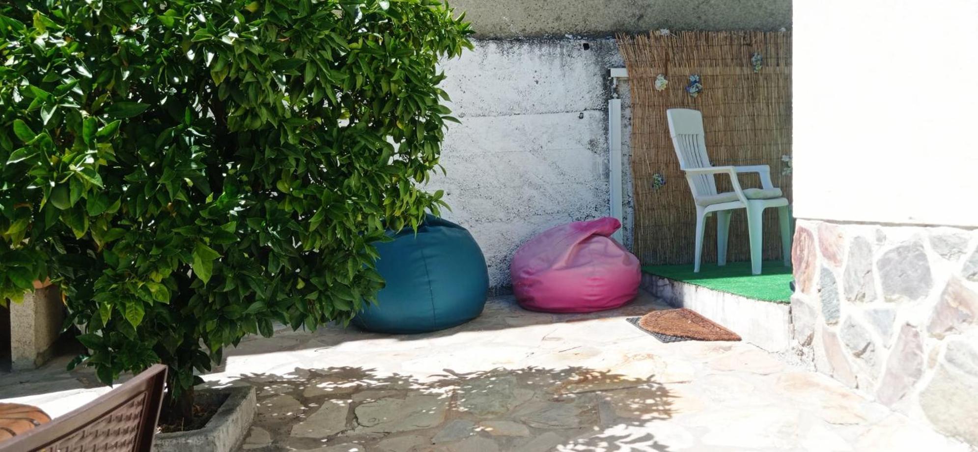 Homestay Local Os Maias