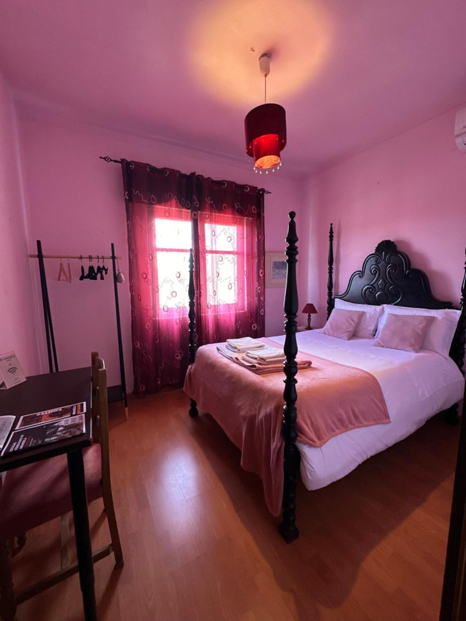 Homestay Local Os Maias *