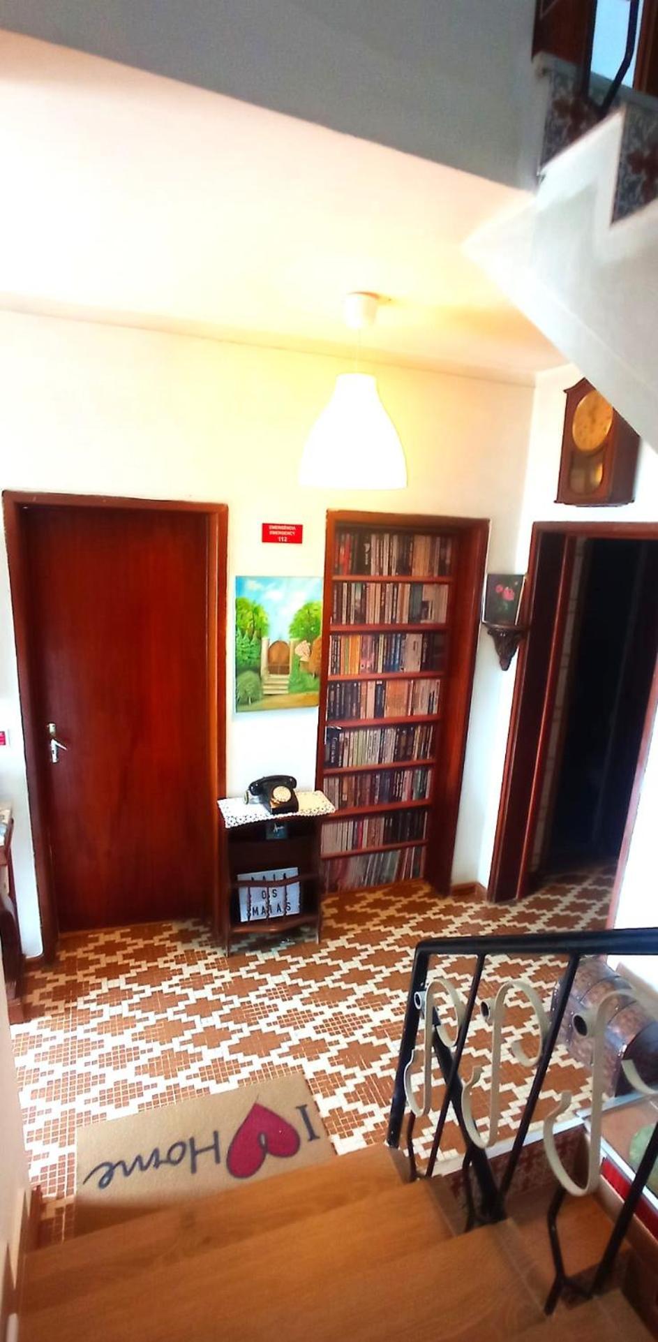 Local Os Maias Homestay *
